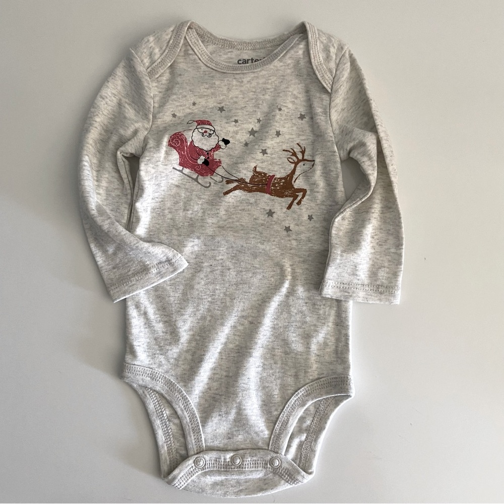 Carters One Piece Santa With A Reindeer Pulling His Sleigh Unisex NWOT 6 Month